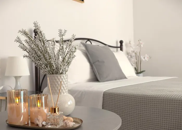 Anel Apartament Himara