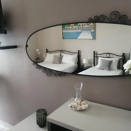 Apartment Anel Himarë